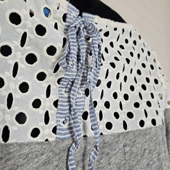 Postmark Threaded Eyelet Blouse - Picture 6 of 7